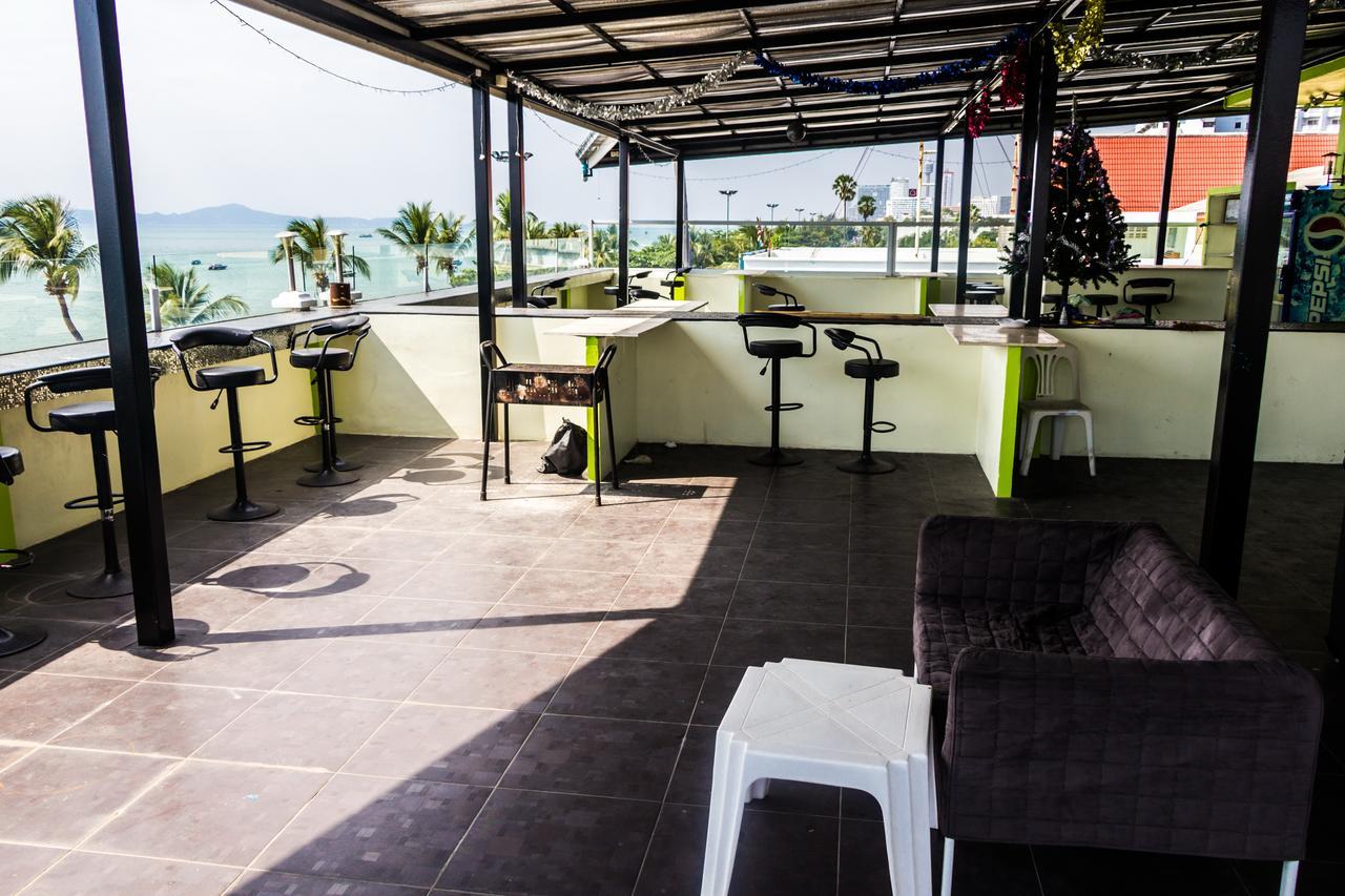 Barfly Pattaya Hotel Джомтиен Бийч Екстериор снимка